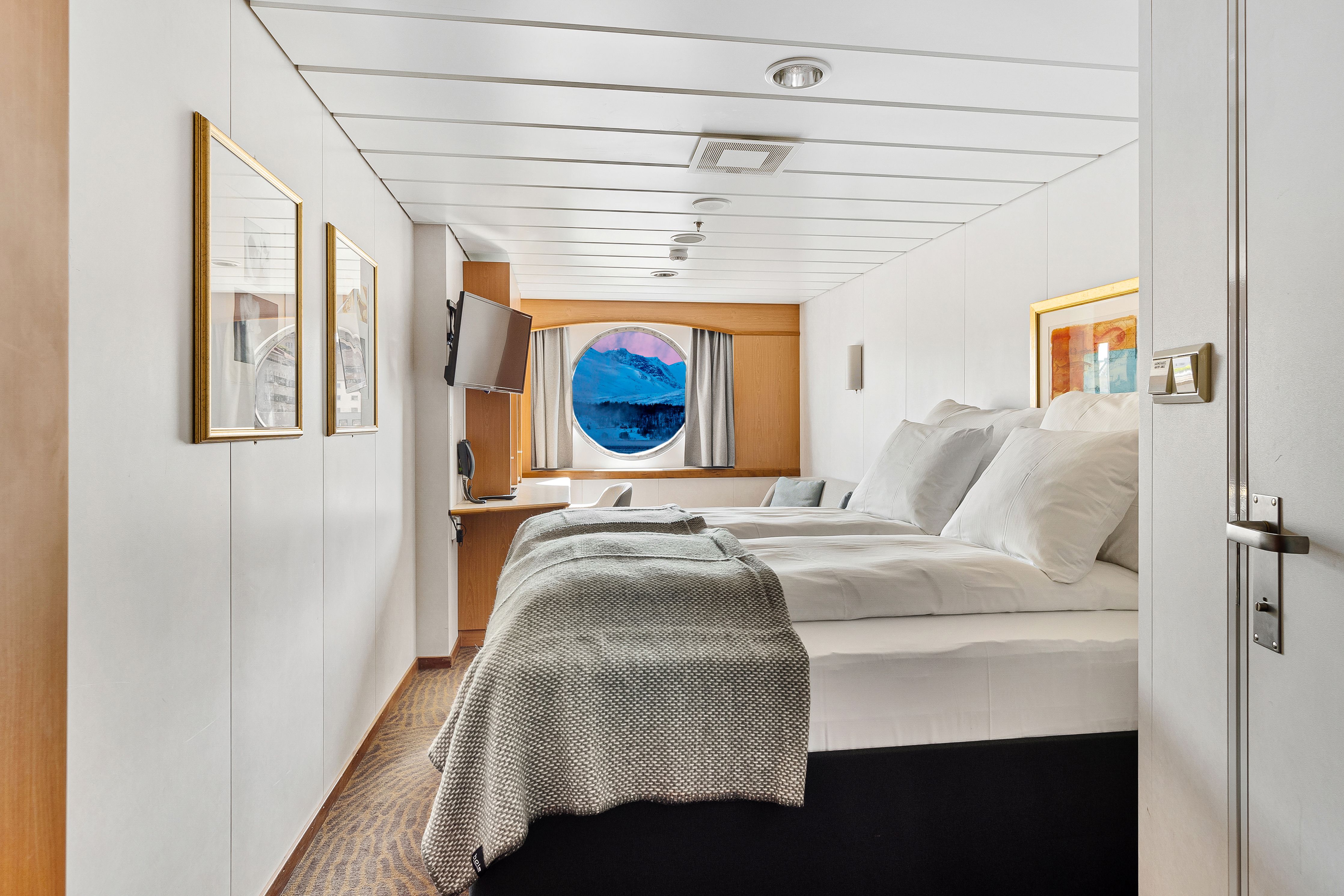 Cabo Norte Aurora Boreal - MS Trollfjord